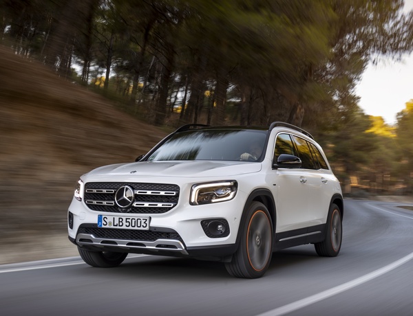 MERCEDES-BENZ GLB 250