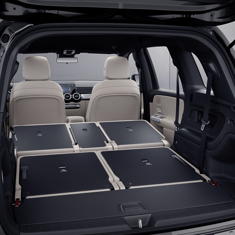 MERCEDES-BENZ GLB 250 image