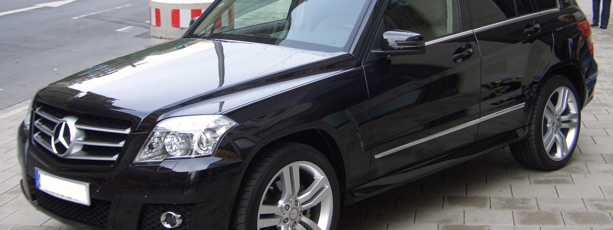 Mercedes-Benz Hero Image