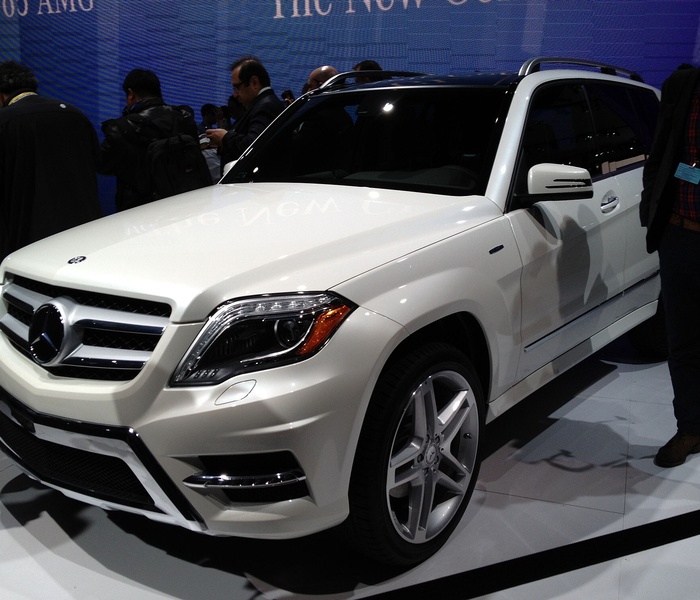 Mercedes-Benz GLK350 logo Image