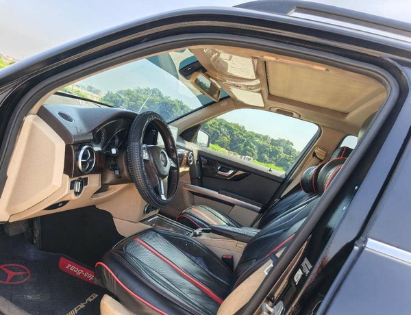 Mercedes Benz GLK350 2015 In Lekki,Lagos. 