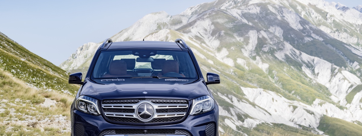 Mercedes-Benz Hero Image