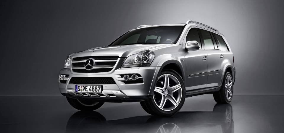 Mercedes-Benz Hero Image