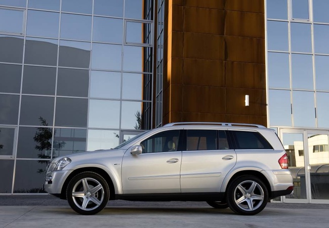 Mercedes-Benz GLS-class image 3