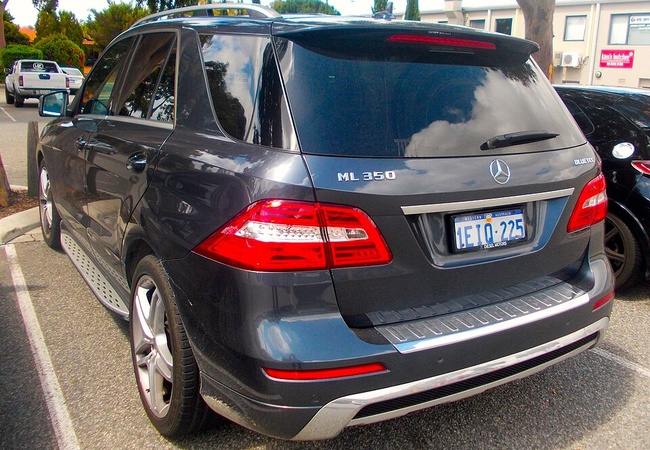 Mercedes-Benz M Class image 2