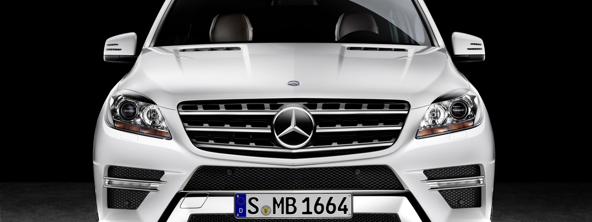 Mercedes-Benz Hero Image