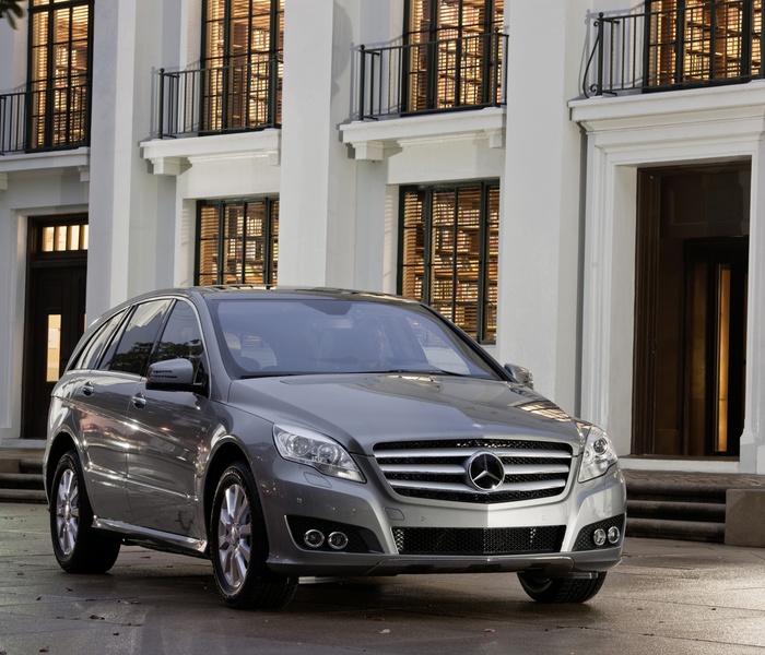 Mercedes-Benz R-Class logo Image