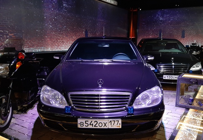 Mercedes-Benz S600 V12 image 2