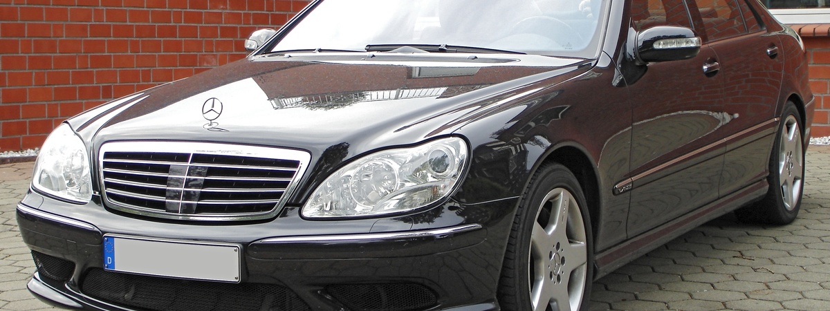 Mercedes-Benz Hero Image