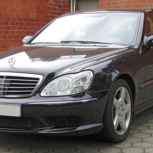 Mercedes-Benz S600 V...