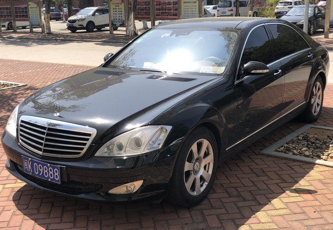 Mercedes-Benz S600 V12 image 5