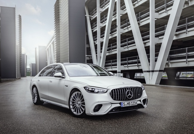Mercedes-Benz S-class image 2