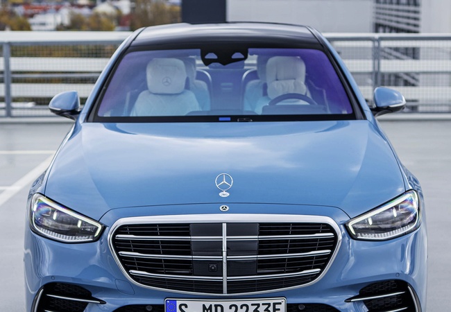 Mercedes-Benz S-class image 2