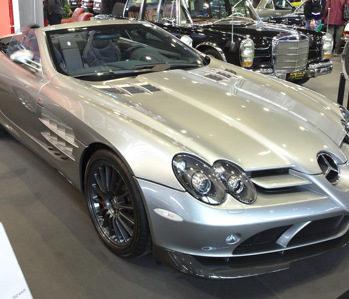 Mercedes-Benz SLR logo Image