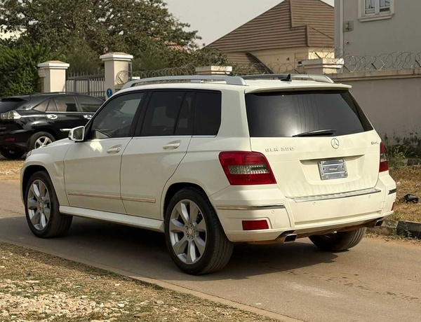 Mercedes Benz GLK350 2009 for Sale In Abuja