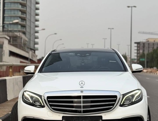 MERCEDES E400 IN ABUJA