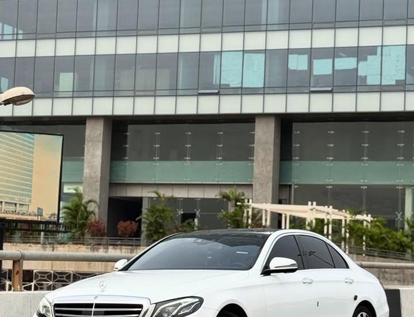 MERCEDES E400 IN ABUJA