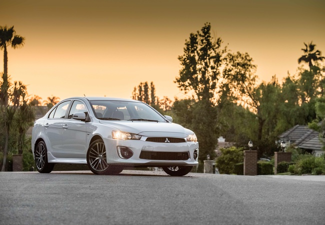 Mitsubishi Lancer image 3