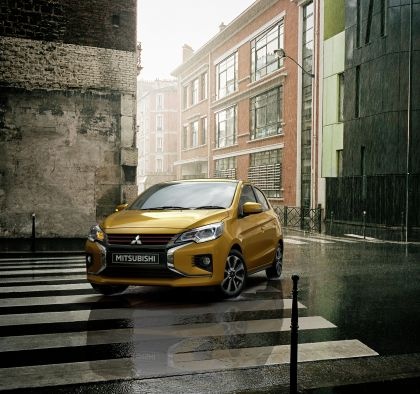 Mitsubishi Mirage image 2