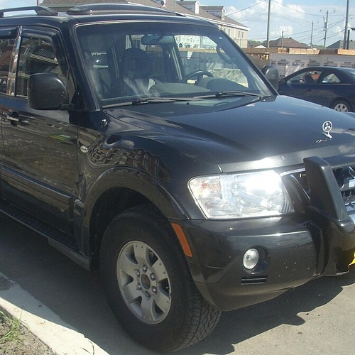 Mitsubishi Montero
