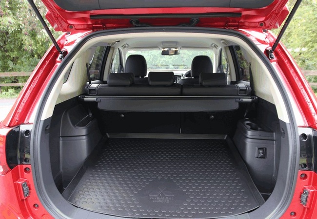 Mitsubishi Outlander image 5