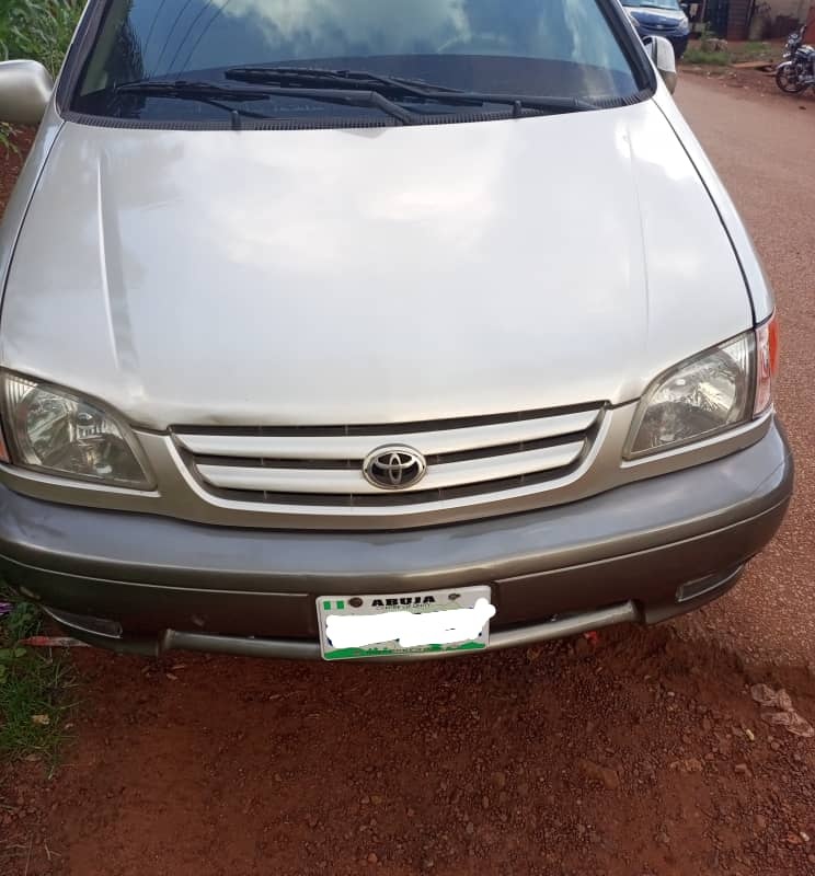 Neat 2002 Toyota Sienna In Nsukka Enugu Available image