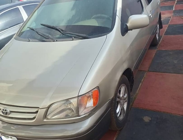 Neat 2002 Toyota Sienna In Nsukka Enugu Available