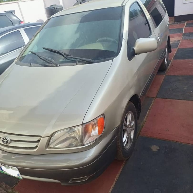 Neat 2002 Toyota Sienna In Nsukka Enugu Available image