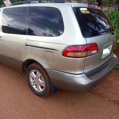 Neat 2002 Toyota Sienna In Nsukka Enugu Available