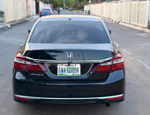 NEATLY USED 2016 HONDA ACCORD EXL FOR SALE IN ABUJA