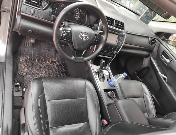 Neatly Used and well Maintained 2016 Model Toyota Camry for Sale In Galadimawa Abuja