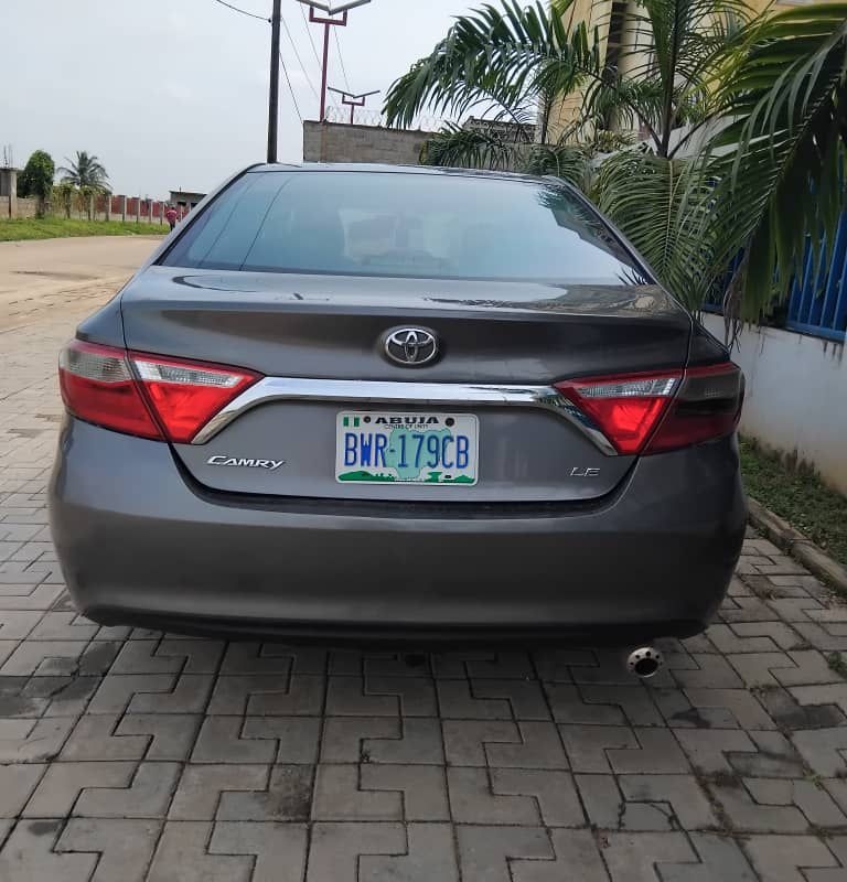 Neatly Used and well Maintained 2016 Model Toyota Camry for Sale In Galadimawa Abuja image