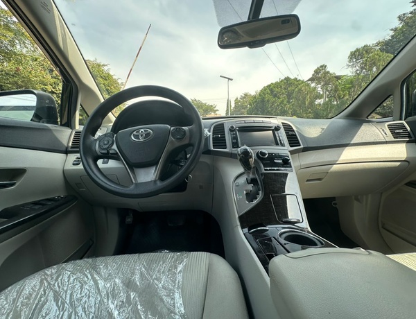 New Entry✨ Foreign Used 2014 Toyota VENZA LE for Sale In Abuja