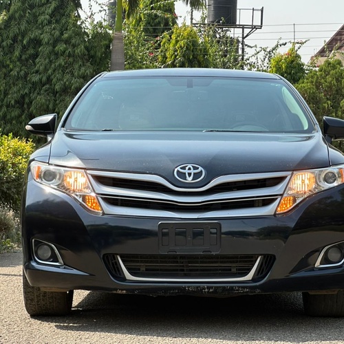 New Entry✨ Foreign Used 2014 Toyota VENZA LE for Sale In Abuja