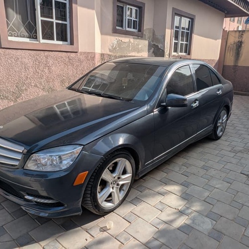 NIGERIAN USED 2011 MERCEDES BENZ C300 FOR SALE IN KANO