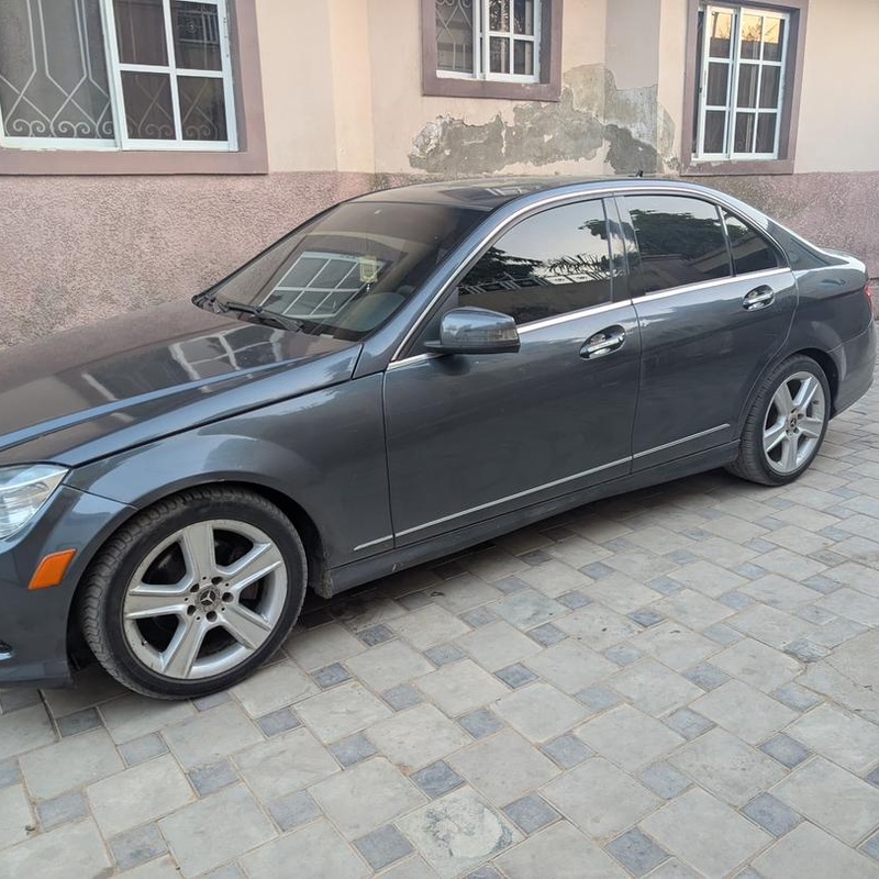 NIGERIAN USED 2011 MERCEDES BENZ C300 FOR SALE IN KANO image