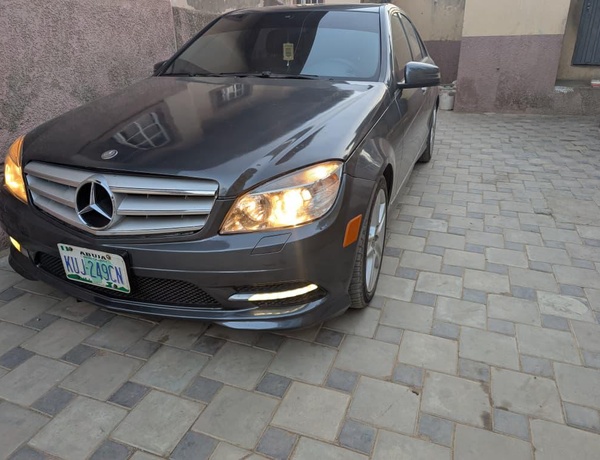 NIGERIAN USED 2011 MERCEDES BENZ C300 FOR SALE IN KANO