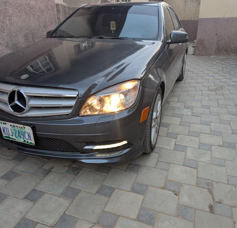 NIGERIAN USED 2011 MERCEDES BENZ C300 FOR SALE IN KANO image