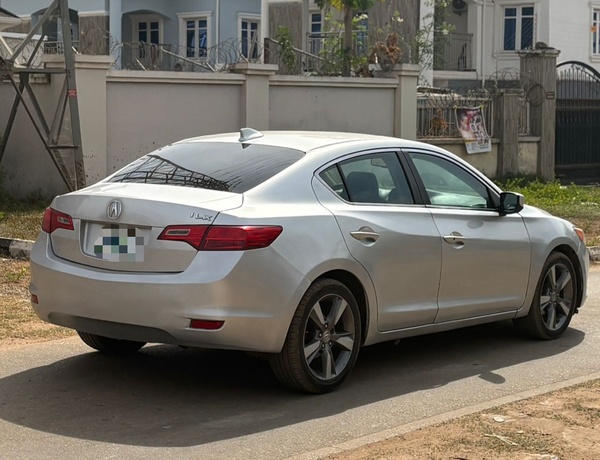 Nigerian Used  Acura ILX 2014 for Sale In Abuja