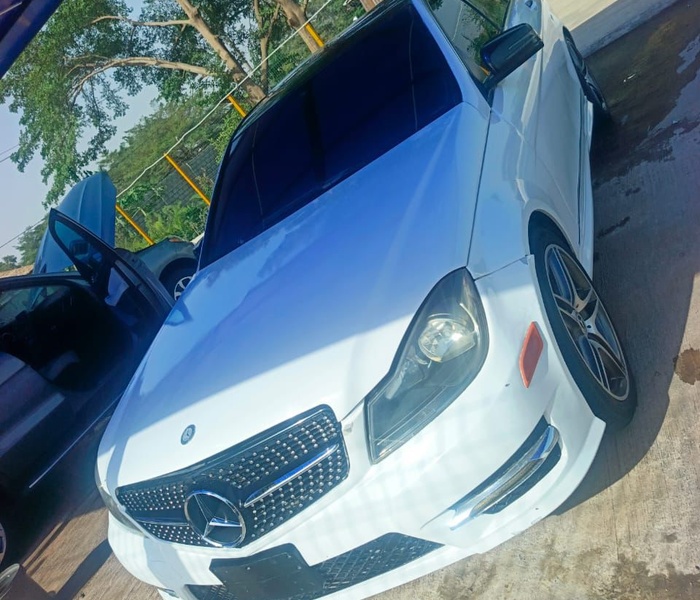 NIGERIAN USED  MERCEDES BENZ C300 2013 logo Image