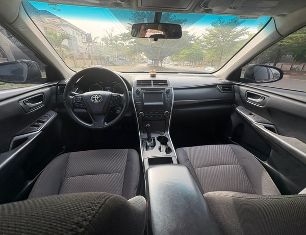 Nigerian Used Toyota Camry 2016 model for Sale In Abuja