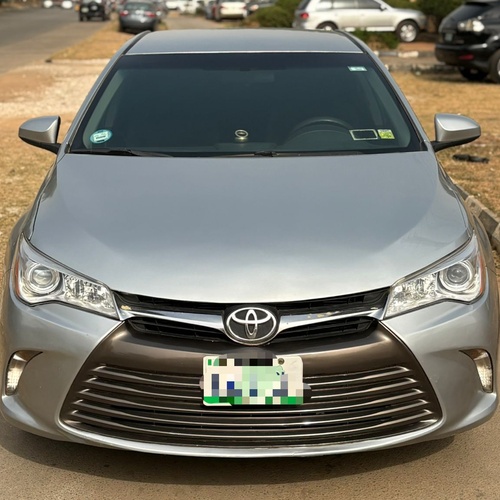 Nigerian Used Toyota Camry 2016 model for Sale In Abuja