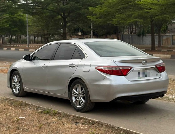 Nigerian Used Toyota Camry 2017 model for Sale In Abuja