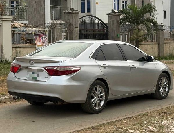 Nigerian Used Toyota Camry 2017 model for Sale In Abuja