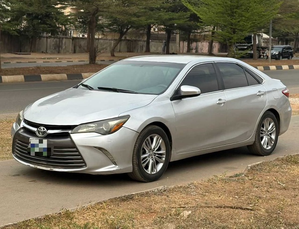 Nigerian Used Toyota Camry 2017 model for Sale In Abuja