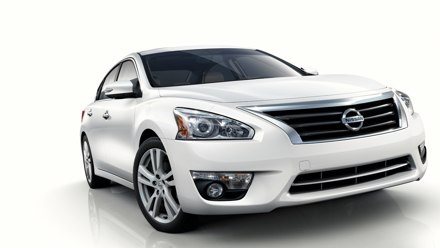 Nissan Review Image