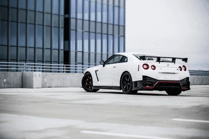 Nissan GT-R image 3