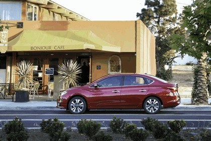 Nissan Sentra SV image 2
