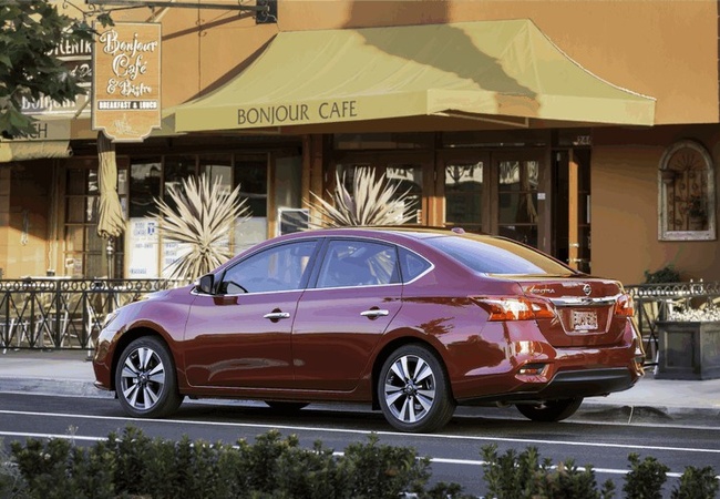 Nissan Sentra SV image 3