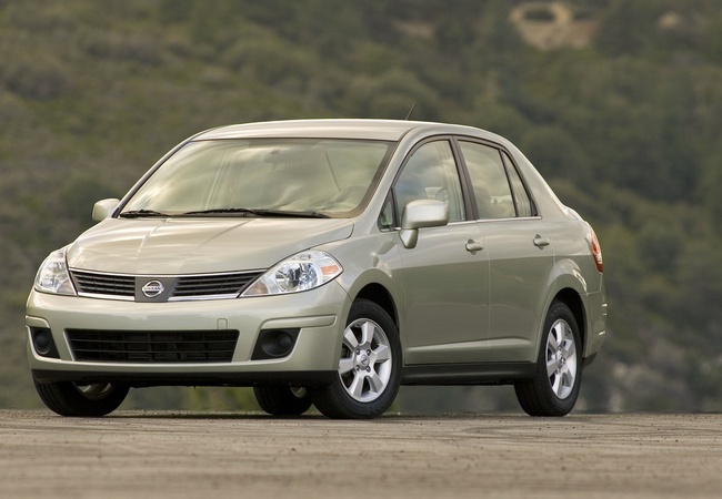 Nissan Versa image 4